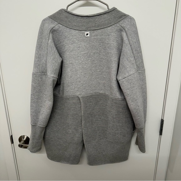 Fundamental Performance Flipside Fleece Cardi Heather Grey Cardigan - Picture 7 of 8